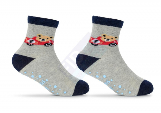 chlapecké polofroté ponožky s protiskluzem  světle šedé závodní méďa